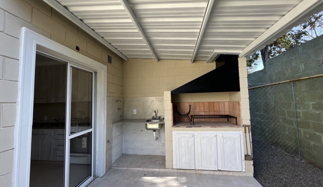 53FC2CE8-A83C-4A7C-98DA-6C084AA20230