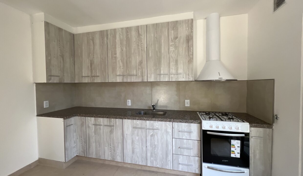 A0917560-1958-4D8E-B4E5-B06C8077B848