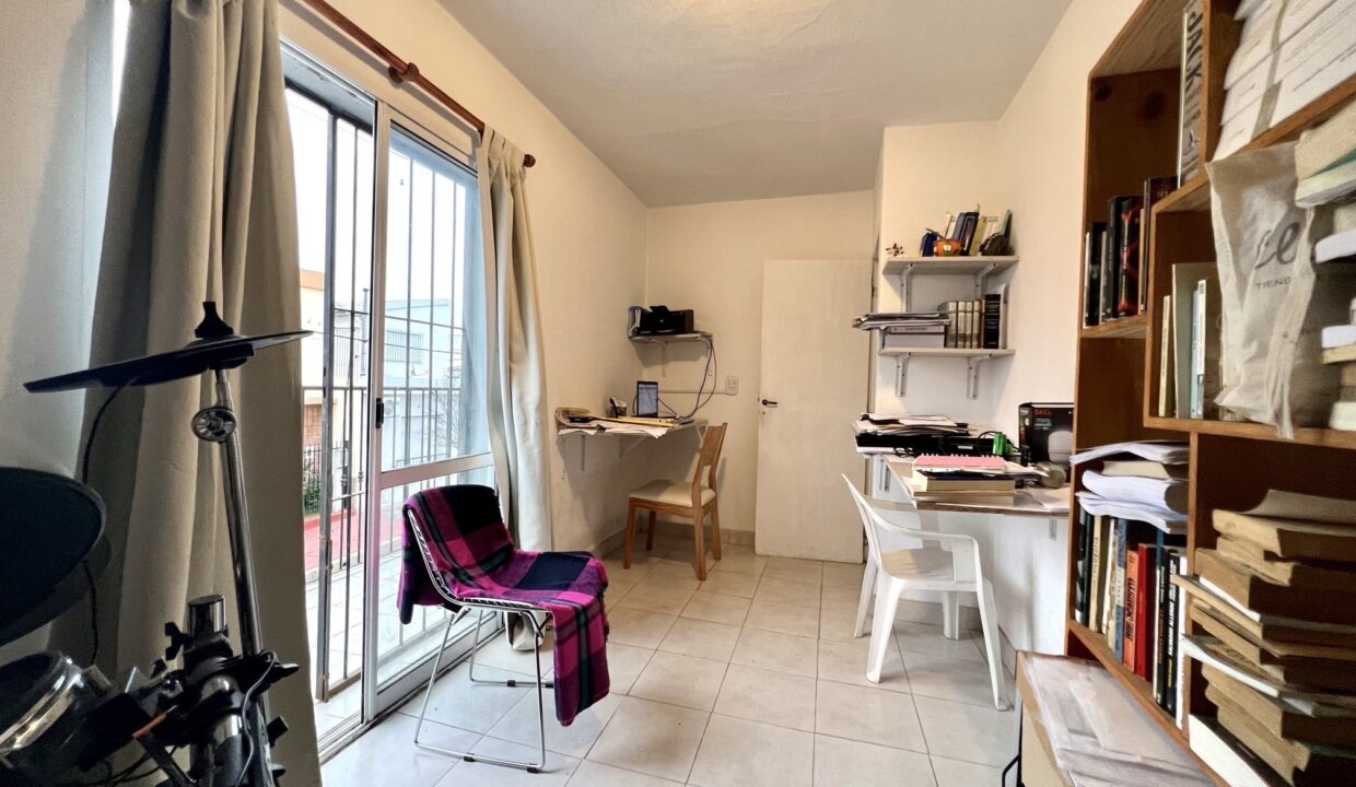 D6E24492-E7B0-4683-AFF2-D7FF776E4C04