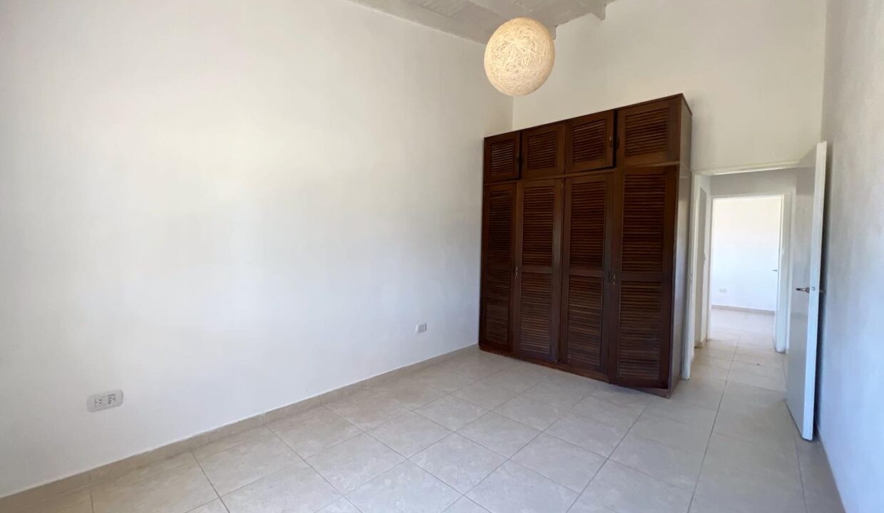 31D525FC-31EC-4905-A446-1871CECF9BEE