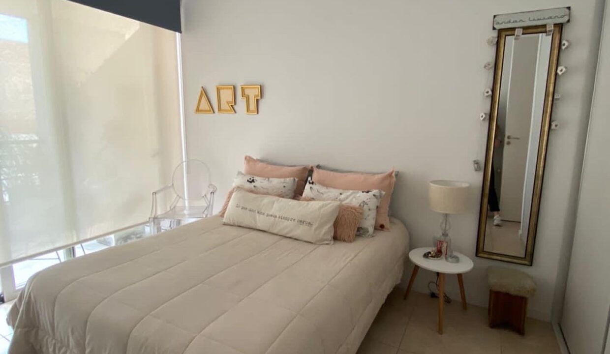 371E1189-8084-47FB-B659-8B35FC1A920B