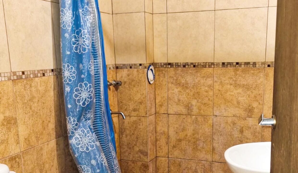 F0AFD831-7B2D-4AF6-8EE9-6DF464325DA9