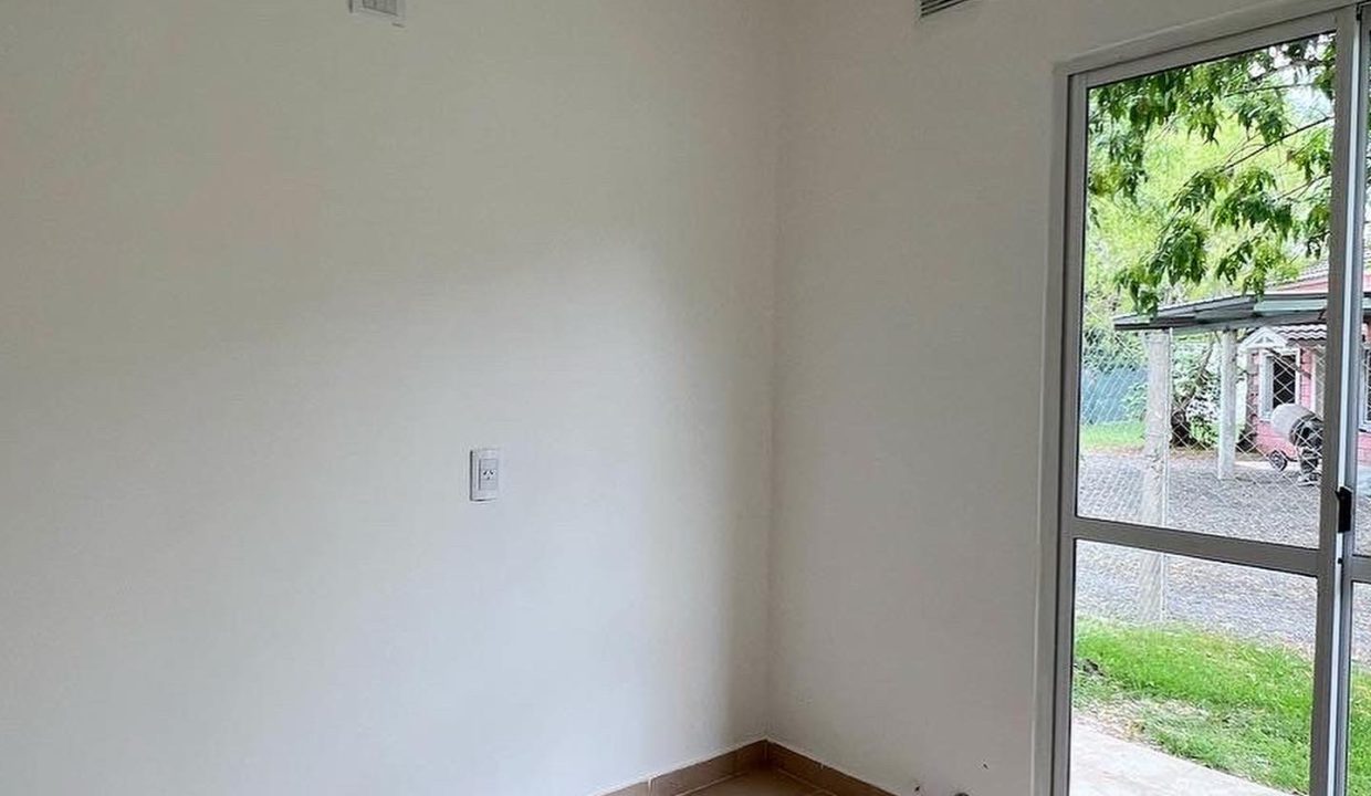 45128509-D950-44B4-AE8B-F0EA9F8E1F0A